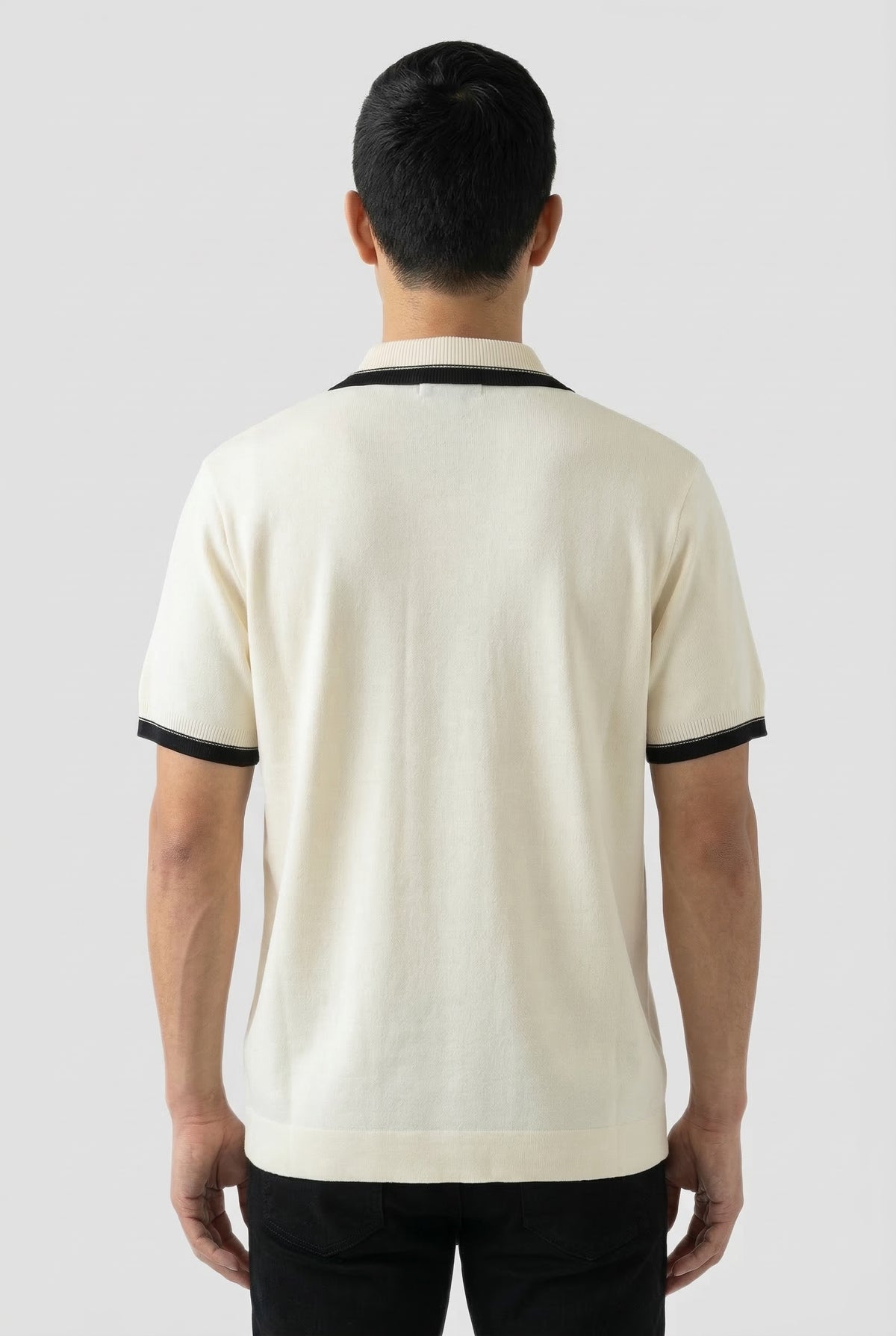 Short-Sleeve Knitwear