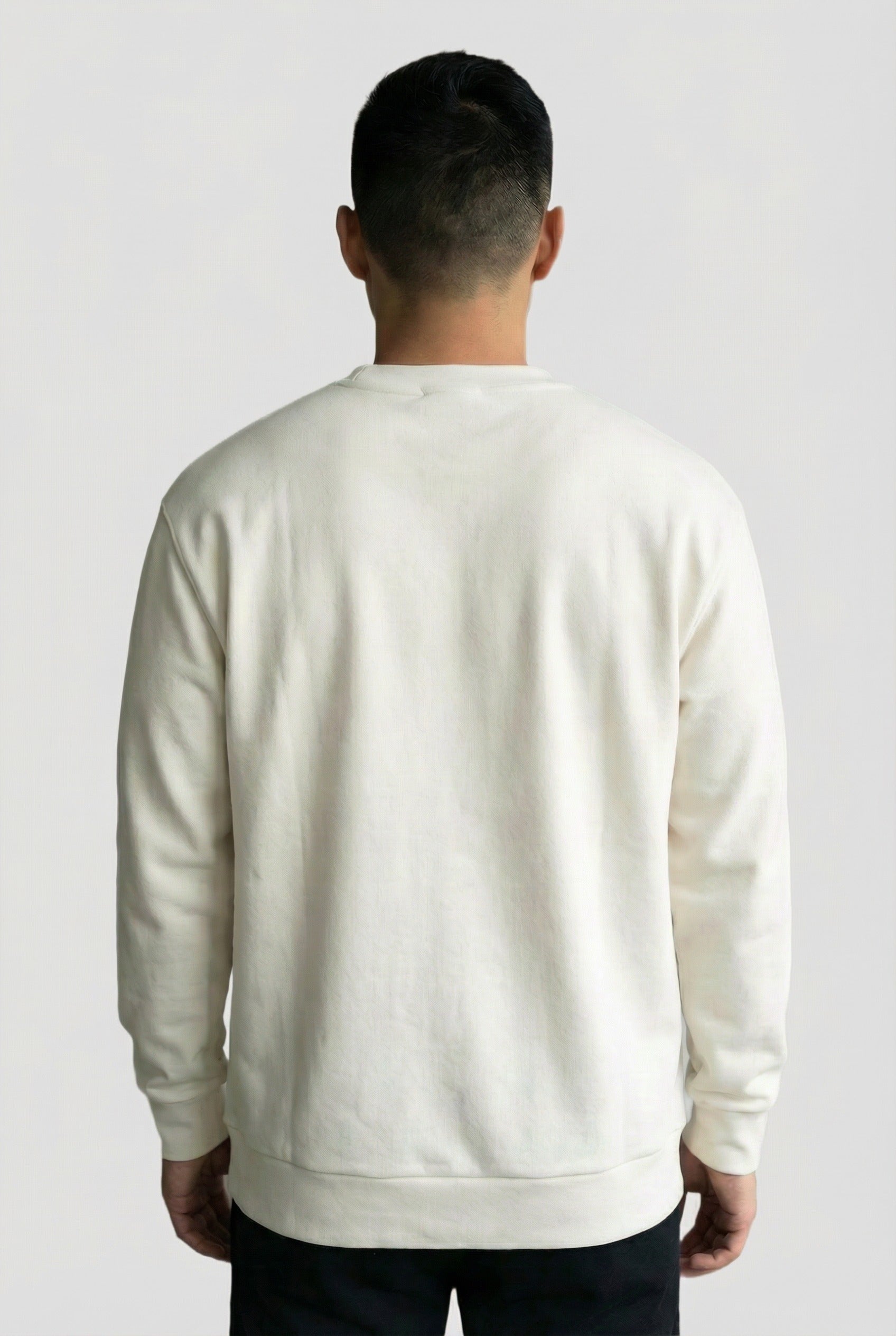 #Color_Off-White